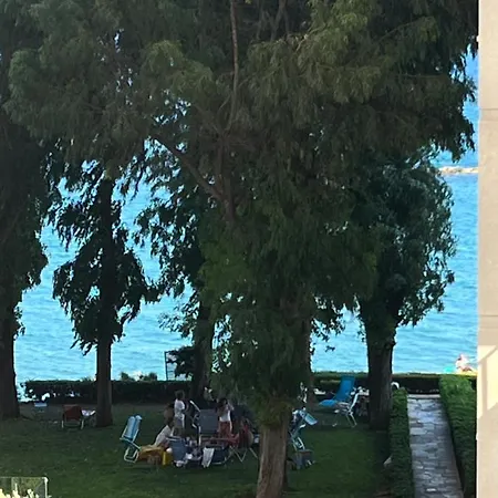 Kyma Deluxe Sea Front Apartment Limassol
